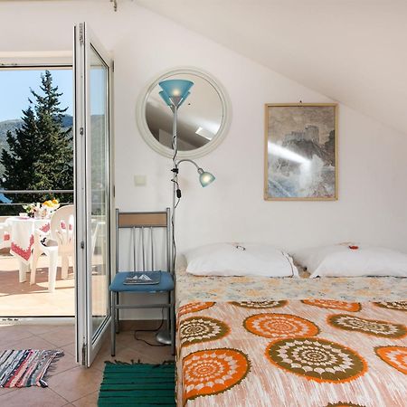Apartments Marija - 50M From Beach Затон Екстер'єр фото
